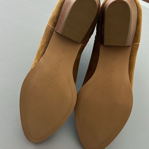 New Ivanka Trump Side Gore Ankle Booties in Avalie Almond Size 8.5 - Picture 4 of 7